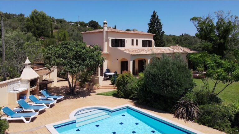 Delightful Country Quinta With Lots of Character for sale in Barão de São Miguel, Algarve