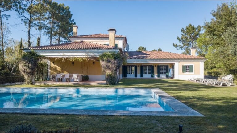 Golf resort Villa with traditional Portuguese architecture – PortugalProperty.com – PPSS4498