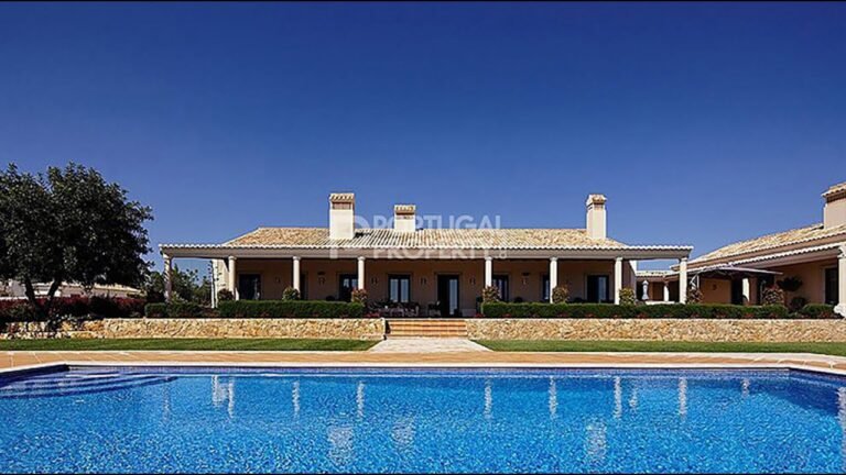 Modern Country Villa – Fabulous Views – PortugalProperty.com – PP1665