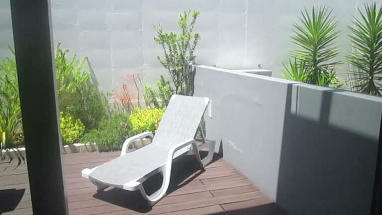 Modern townhouse in condominium, Silver Coast, Portugal Modern townhouse in condominium, Silver Coast, Portugal