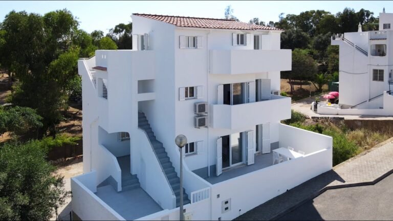 Renovated Building Consisting of 3 Apartments Close to the Beach for sale in Alvor, Algarve
