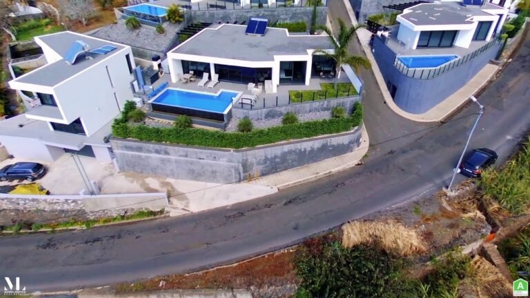 The Vibrant Villa in Arco Calheta Madeira Portugal