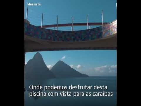 Uma piscina na vulcânica na Ilha de Santa Lúcia com vistas para as caraíbas