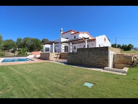 3 bedroom villa with 2 bed guesthouse for sale in Loule, Central Algarve, Portugal