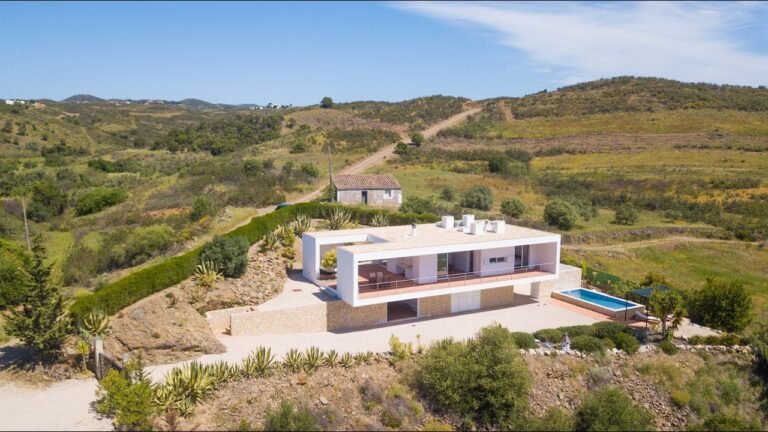 Amazing Contemporary Country Villa – PortugalProperty.com – PP3122