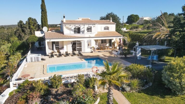 BHHSPP Presents – Luxurious Country Villa With Self Contained Apartment And Annexe
