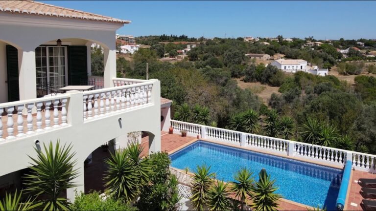 Charming Villa With Country Views Just a 7 Minute Drive to the Beach for sale in Lagos, Algarve