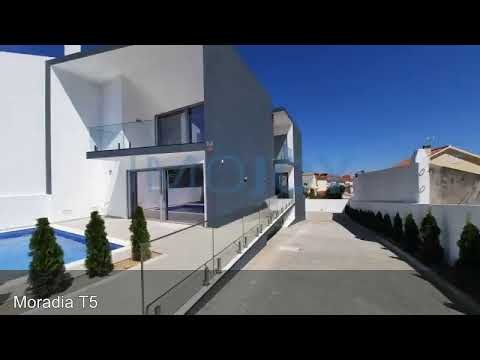 Excelente moradia V5 para Venda no Alto da Parede com Jardim e Piscina Excelente moradia V5 para Venda no Alto da Parede com Jardim e Piscina