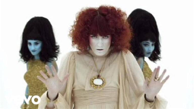 Florence + The Machine – Dog Days Are Over (2010 Version)