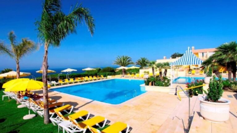 Hotel Baia Cristal Beach & Spa Resort **** – Algarve, Portugal