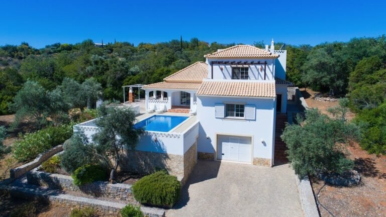 Peaceful well situated 4 bedroom villa Santo Estevão – PortugalProperty.com – PP2937