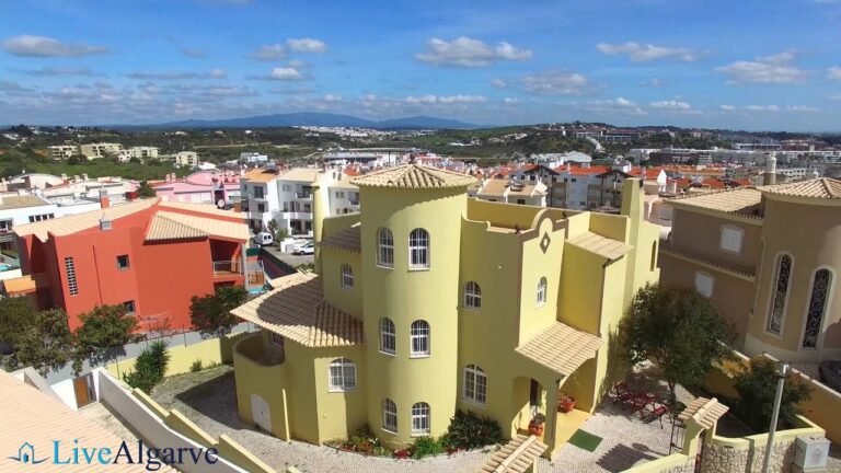 Spacious Traditional Portuguese Villa at Cerro das Mós, Lagos