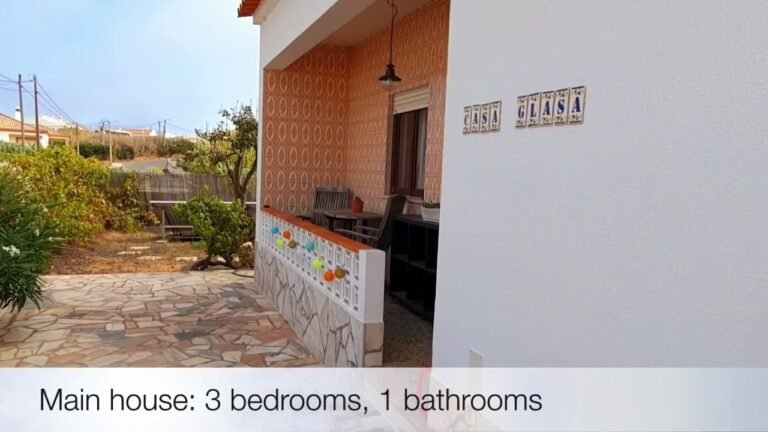 Traditional Portuguese house for sale in Sagres