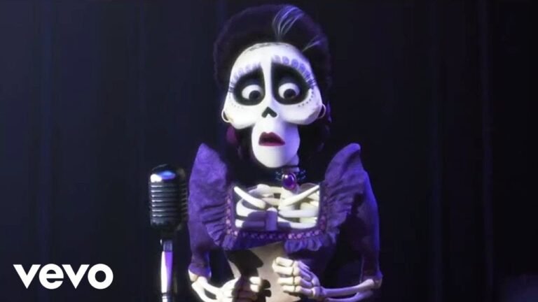 Alanna Ubach, Antonio Sol – La Llorona (From "Coco"/Sing-Along)