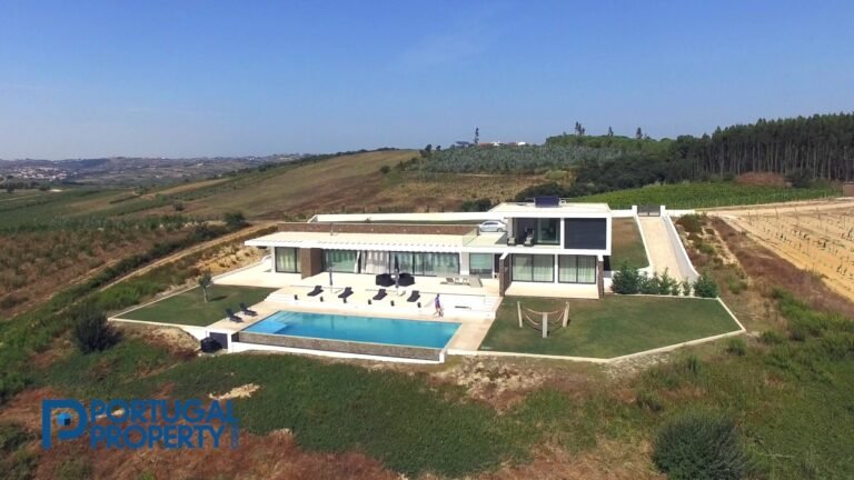 Luxury Modern Style Villa With Uninterrupted Panoramic Views – PortugalProperty.com – PP2805