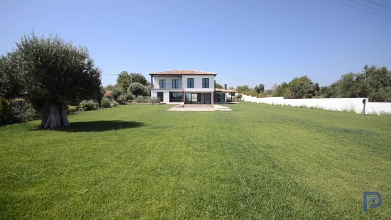 Spectacular New 5 Bed Villa Vilamoura – PortugalProperty.com – PP916