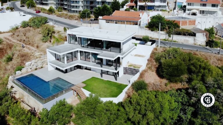 Amazing Villa in Sesimbra, Portugal