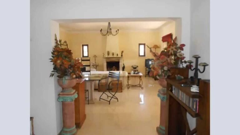 Villa for sale in Portugal-Quality property with great potential in Torres Vedras