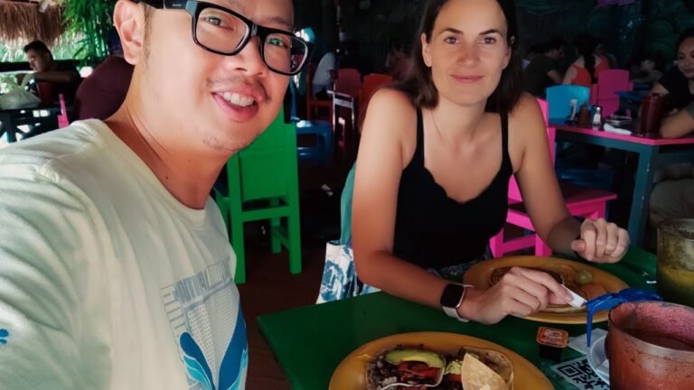 A Day in a NOMADS LIFE in Playa Del Carmen Mexico – Lunch on 30 TH Avenue (Surprise Cameo)