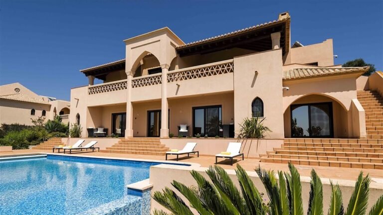 Luxury 5-bed Villa for Sale in Silves, Algarve | Casas do Barlavento