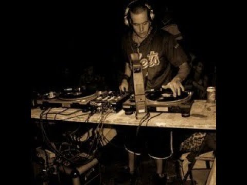 MrK Elektrorganizm – @ TOTAL RESISTANCE PARTY IN PORTUGAL  BLACK TRAXXX  THE SLACKERS