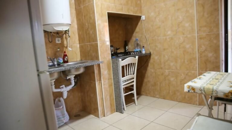 Rooms to rent in 3-bedroom apartment near University Autónoma de Lisboa… – Spotahome (ref 370103)