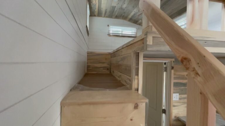 Gorgeous 28' Tiny House