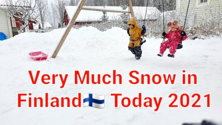 Snow Vlog | SO Much Snow in Finland Today 25 Nov 2021 |Sledding hill day 1 Pakistani Vlogger