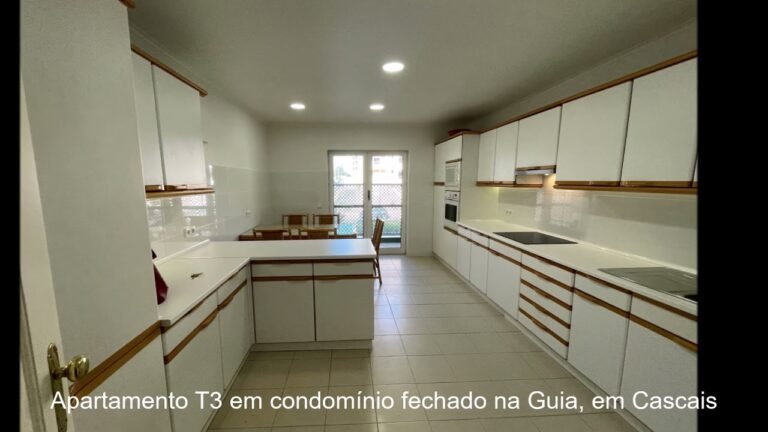 Apartamento T3 para venda em condomínio fechado na Guia, em Cascais