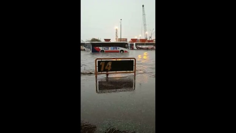 Inundación en Montevideo después de Ola de calor, Enero 2022. Flooding in Montevideo after heat wave