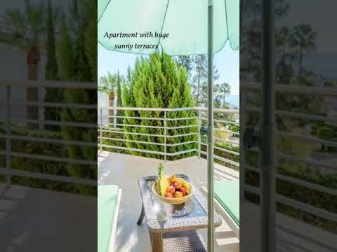 Apartment for rent with ocean view terrace, 2 swimming pools and tennis court in Albufeira Portugal