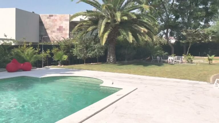 Luxurious Villa For Sale In Vila Sol, Portugal.
