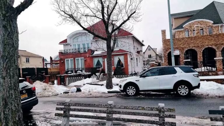 NYC LIVE  Walking Ocean Parkway To Coney Island Beach