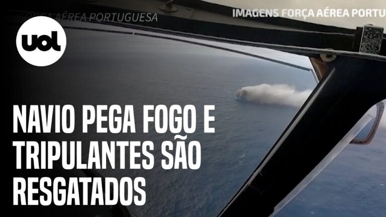 Navio cargueiro com carros de Porsche e Volkswagen pega fogo no meio do mar