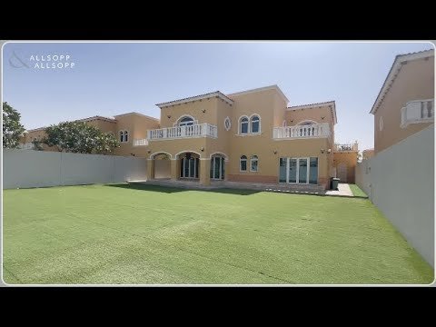 5 Bed Villa in DUBAI, Legacy, Jumeirah Park (Well Maintained). Click to View!