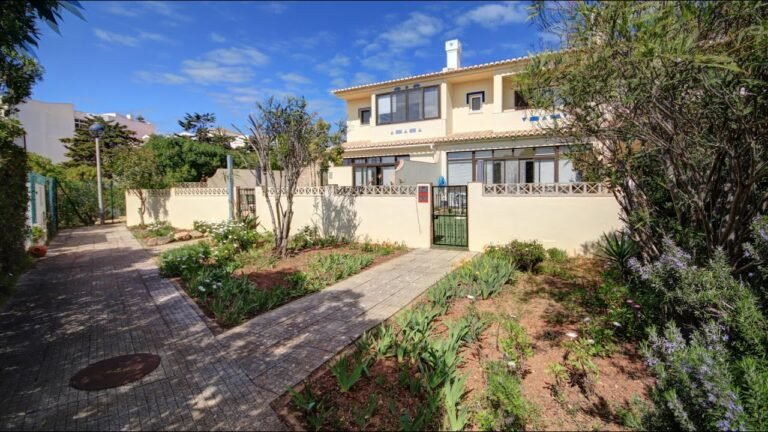 Beautiful House Close to the Beach for sale in Salema, Algarve Beautiful House Close to the Beach for sale in Salema, Algarve