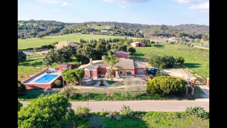 Fabulous 4 bedroom Mediterranean style countryside home, located in Barão São João, Lagos, Portugal Fabulous 4 bedroom Mediterranean style countryside home, located in Barão São João, Lagos, Portugal
