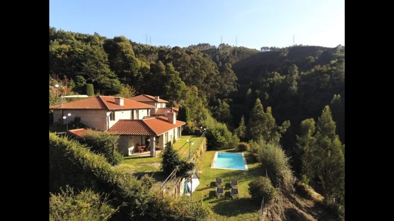 For Sale 4 bedroom house with pool, Braga North of Portugal / Moradia T4 no Gerês com piscina