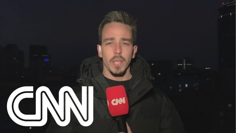 Repórter da CNN Brasil na Ucrânia ouve explosões em Kiev | AGORA CNN