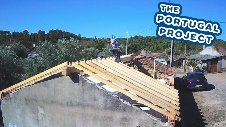 Work FASTER, work HARDER on the roof construction – Portuguese house renovation