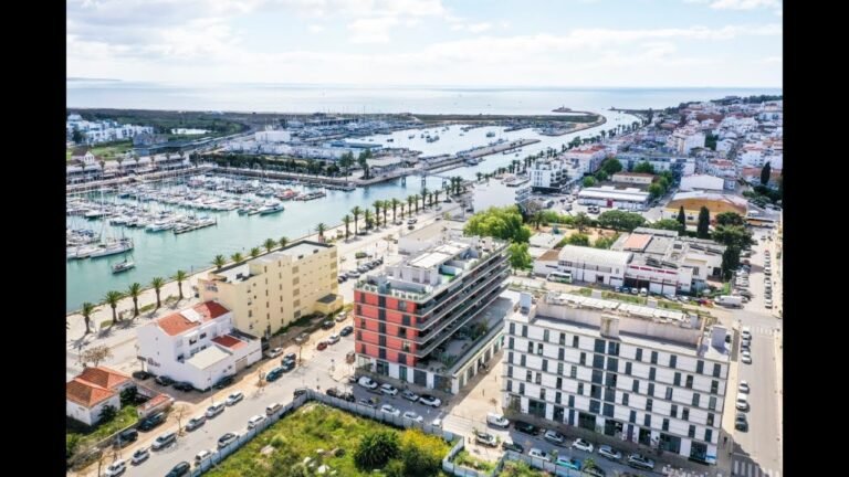 A modern 1 bedroom apartment close to all amenities, beaches and Marina of Lagos, Portugal