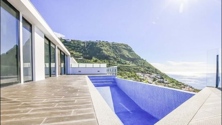 Beautiful contemporary collection of five, 3-bedroom luxurious houses for sale in Calheta.