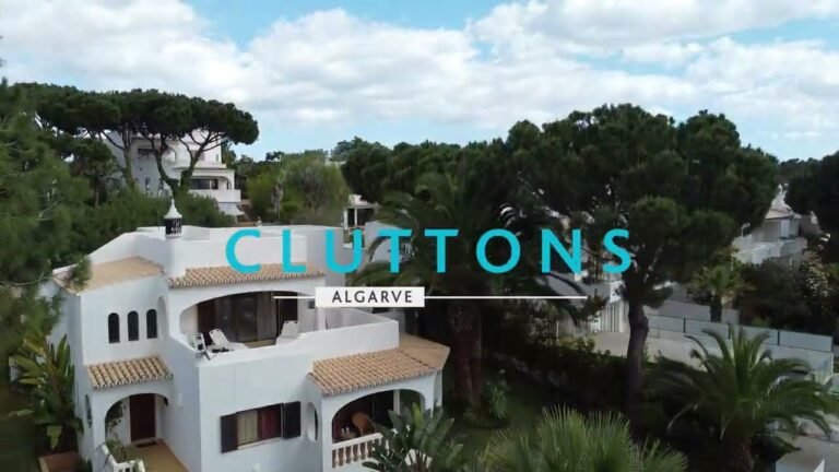 Cluttons Algarve | Detached Villa T3+1 with swimming pool in Vale do Garrão