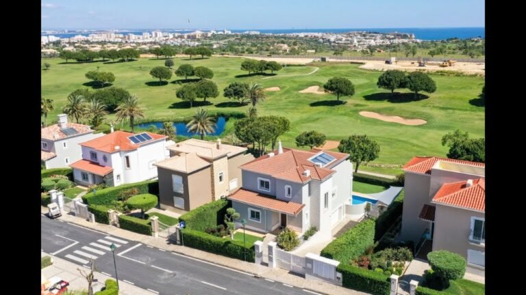 Fantastic luxury 4 bedroom villa situated on the Boavista Golf and Spa resort in Lagos, Portugal