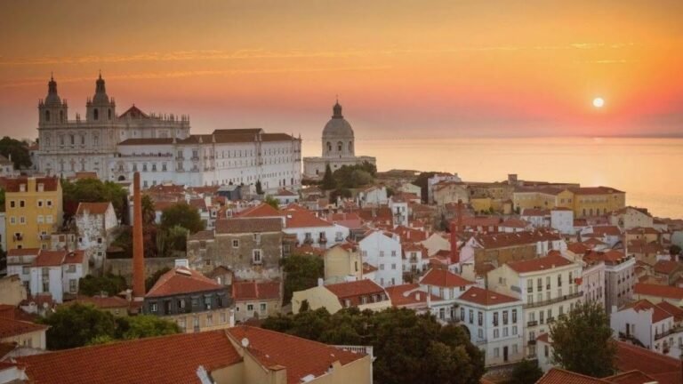TRAVEL TO LISBON PORTUGAL