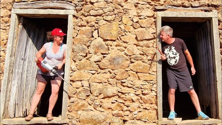 Tiny Portugal House Restoration, To Point or Not to Point, that is the question? Tiny Portugal House Restoration, To Point or Not to Point, that is the question?