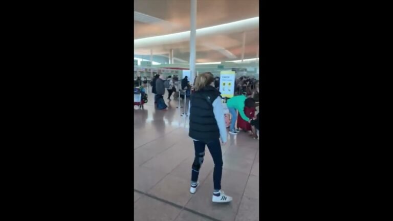 SPAIN TO PORTUGAL , WHAT I FOUND AT BARCELONA AIRPORT