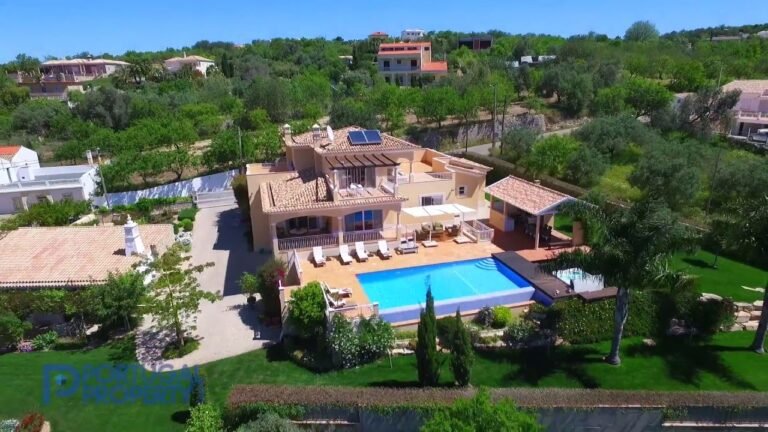 Stunning spacious villa, coastal views & a beautiful Annex – PortugalProperty.com – PPSS882