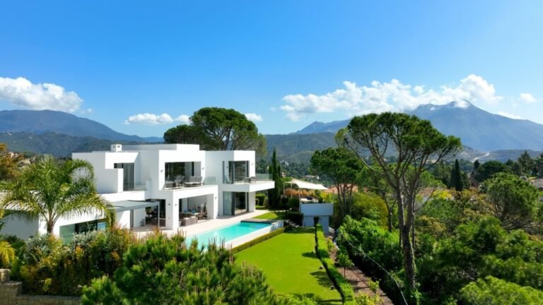 This Villa is Perfect! It's Modern, Stylish, Homie & Just 4.750.000€ Press Play & Tour it with US!