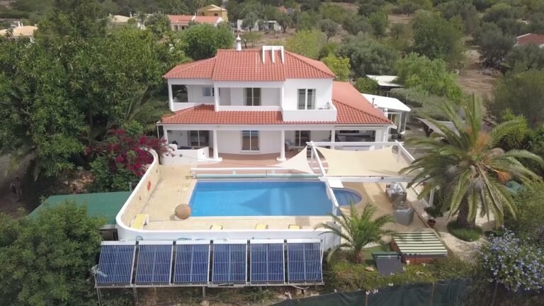 ALCANTARILHA – 5 bedroom Villa for sale in the Algarve